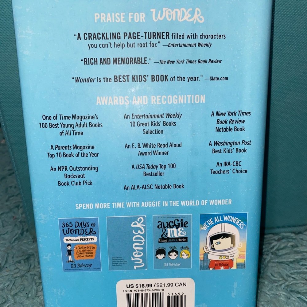 Wonder by R.J. Palacio Book - Picture 2 of 6